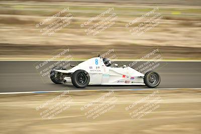 media/Jan-26-2025-CalClub SCCA (Sun) [[cfcea7df88]]/Group 7/Race/